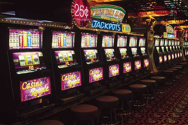 Fa Cai Shen Deluxe slot game interface showing symbol layout and payout information on akun777